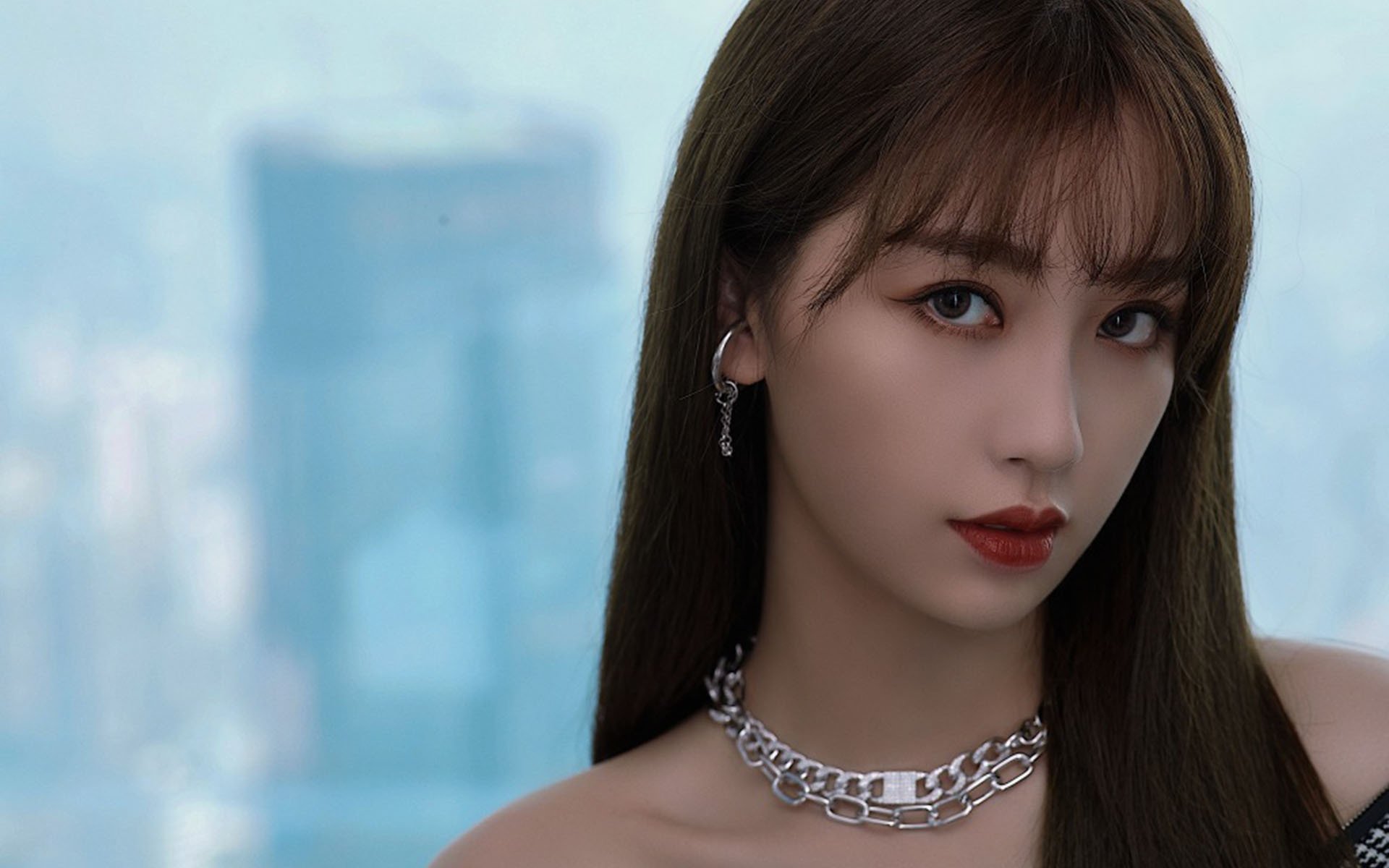 爱游戏电竞官网-《Uzi：劈波斩浪，从未止步的电竞梦想》