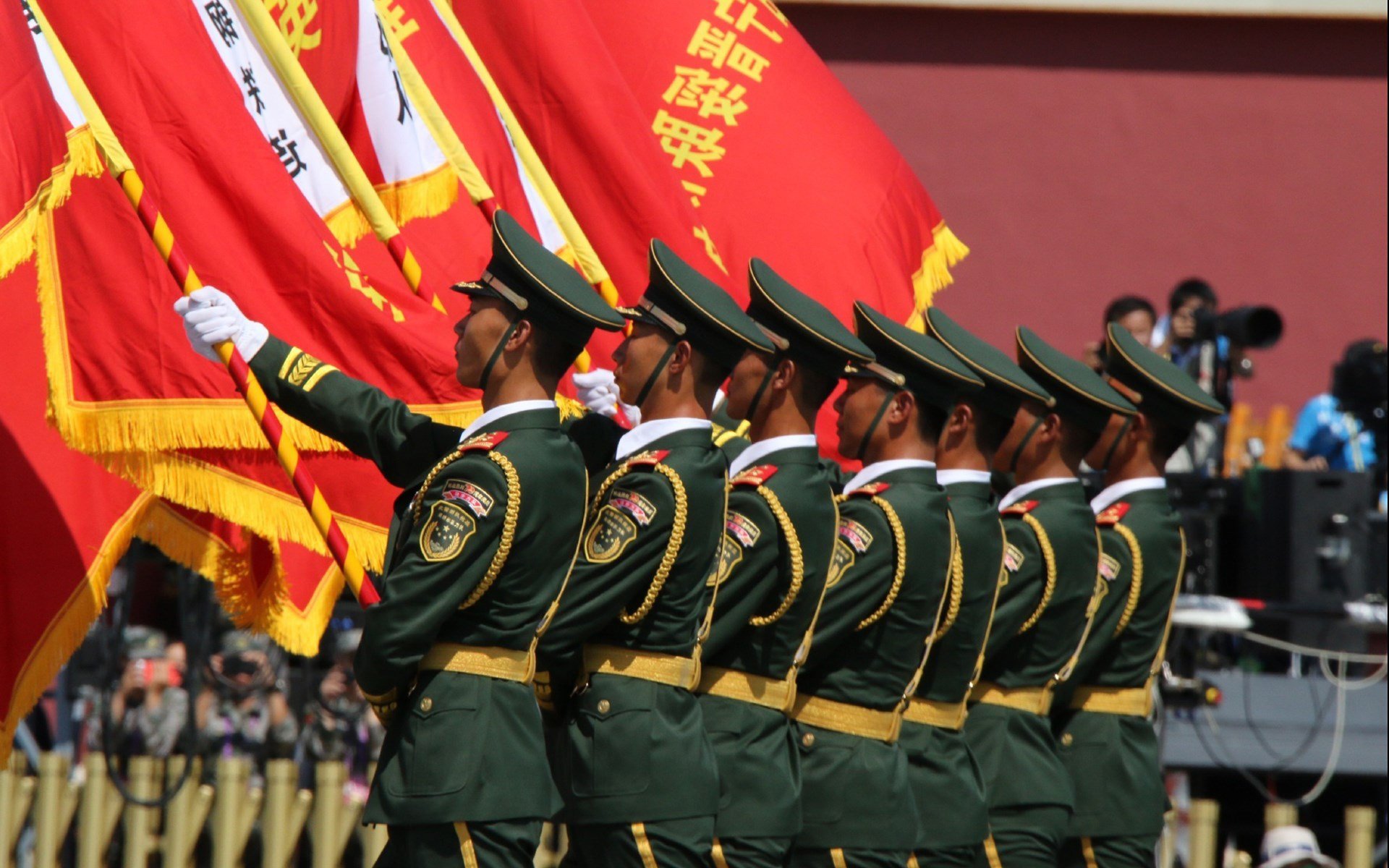 爱游戏app-纽卡斯尔联靠防守取胜，保级战细节决定成败，纽卡斯尔联队