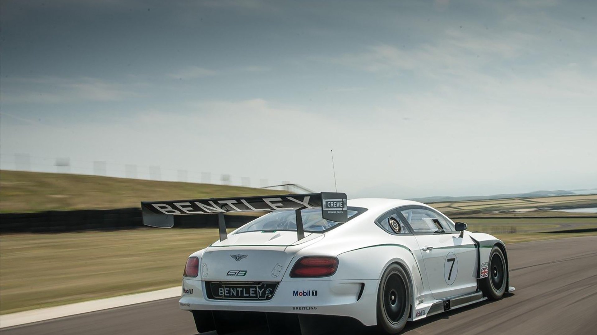 爱游戏体育（AYX）官方APP下载-超级战队：历届欧冠“最强阵容”的巅峰对决，欧超联赛冠军