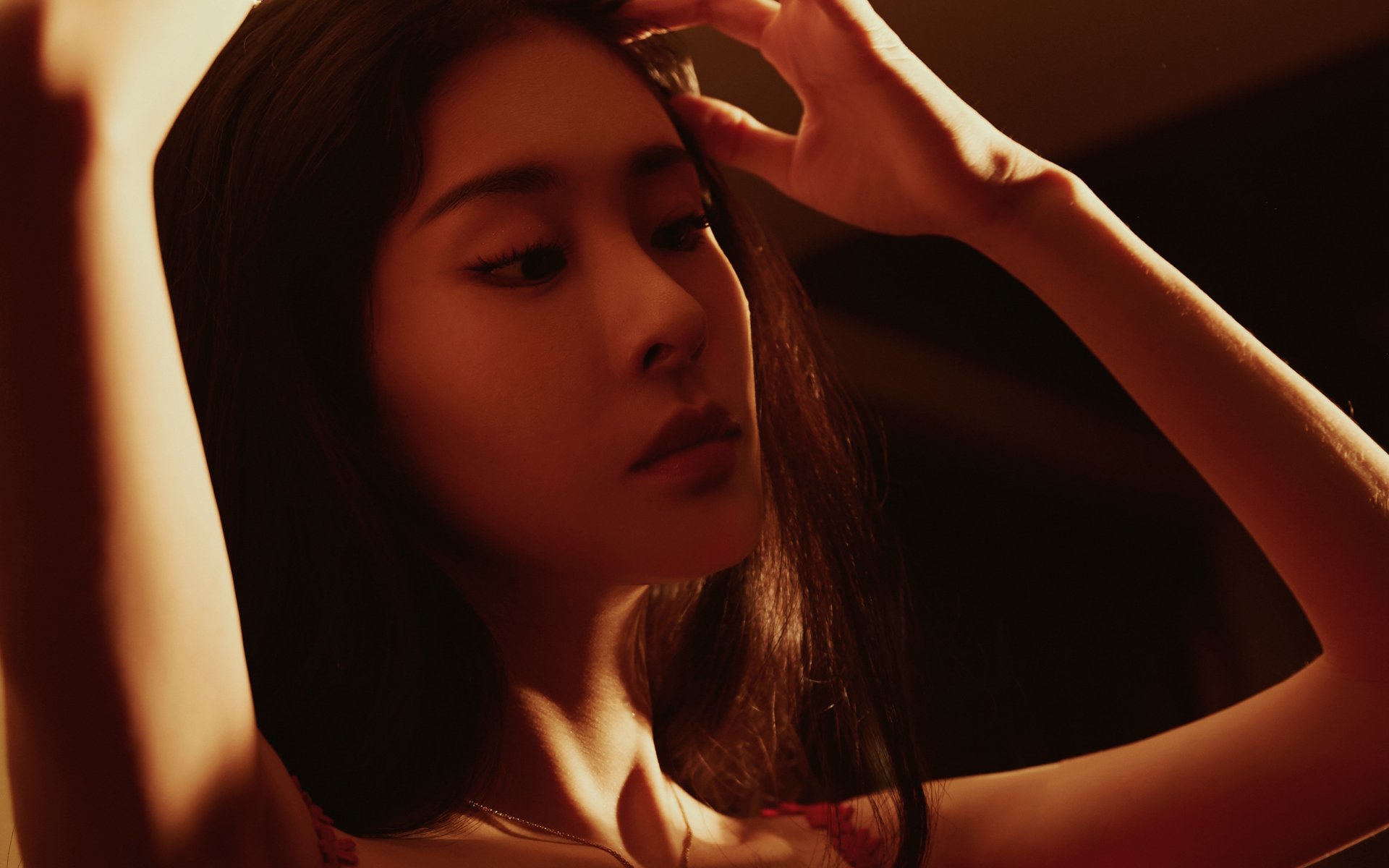 乌拉圭队前锋苏亚雷斯在巴黎奥运会上表现出色，苏亚雷斯红牌拯救乌拉圭