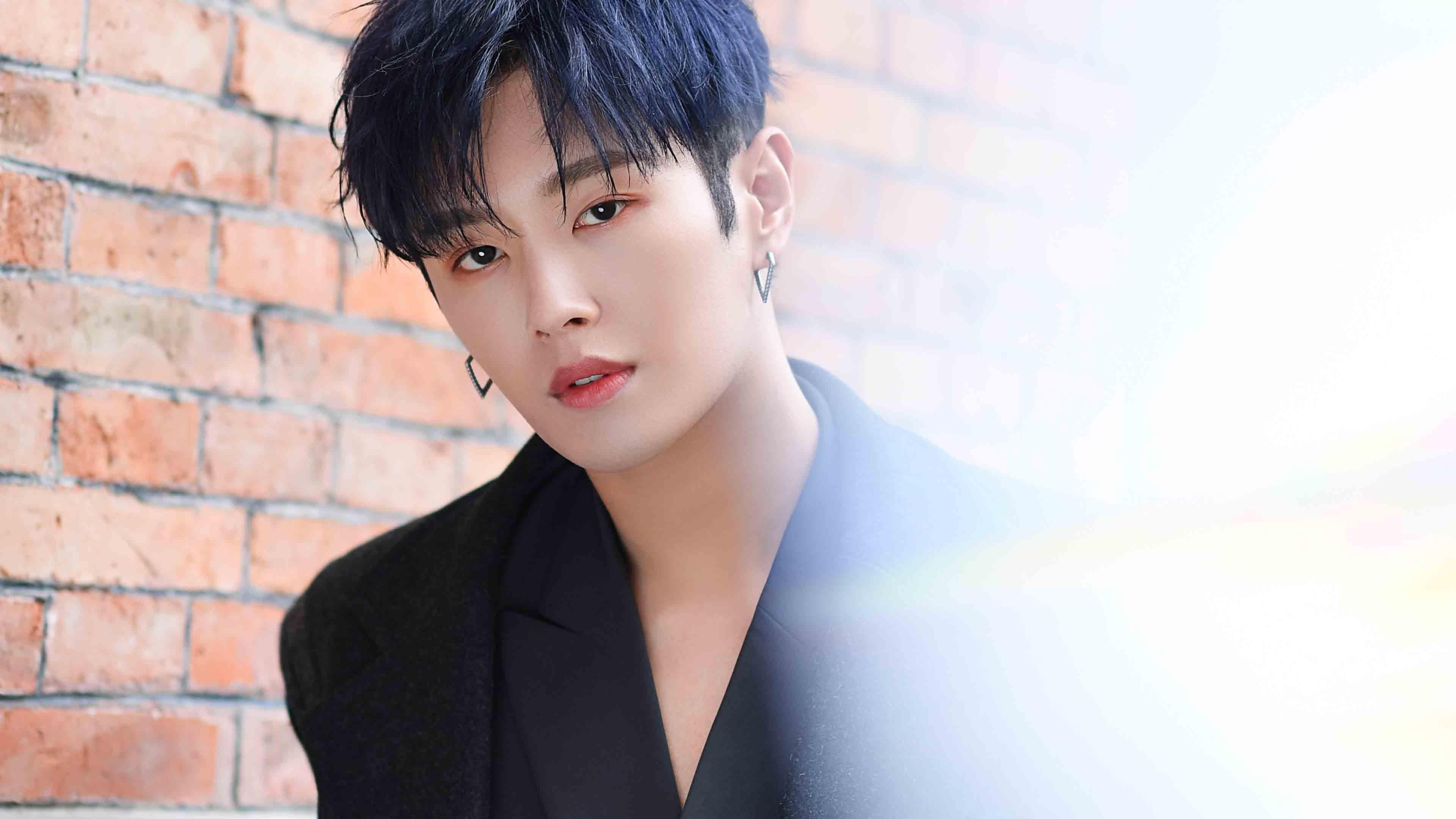 爱游戏体育app-女子混合泳接力再夺桂冠，女子4×100混合泳接力决赛